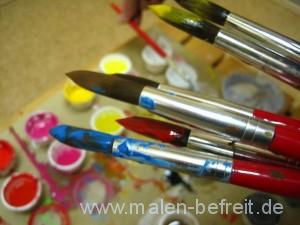 Pinsel und Farben